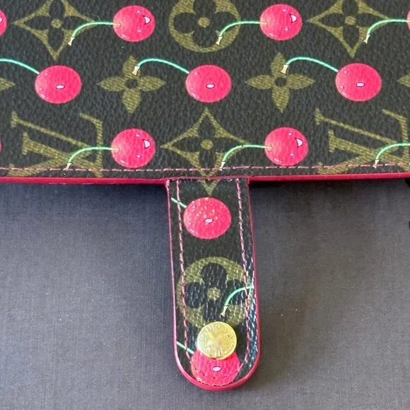 LV Takashi Murakami Cerises Agenda PM - Picture 9 of 14